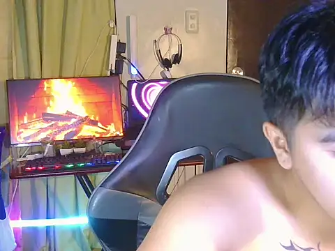 Untouchable Bromancexxx online show from 05-13-26, 10:55