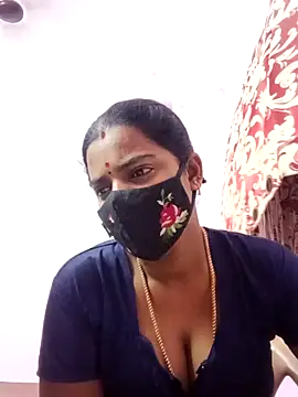 Snapshot of tamilratchasii chatting on 03-27-26, 05:36 tamilratchasii online show from 03-27-26, 05:36