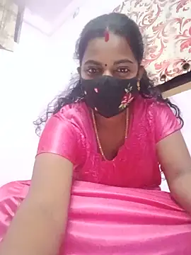Snapshot of tamilratchasii chatting on 06-07-26, 04:45 tamilratchasii online show from 06-07-26, 04:45