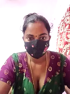 Snapshot of tamilratchasii chatting on 06-28-26, 06:52 tamilratchasii online show from 06-28-26, 06:52