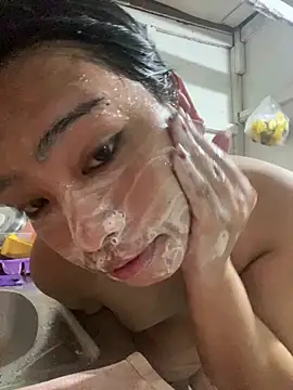 Snapshot of lulueraxxxx chatting on 05-05-26, 01:58 lulueraxxxx online show from 05-05-26, 01:58