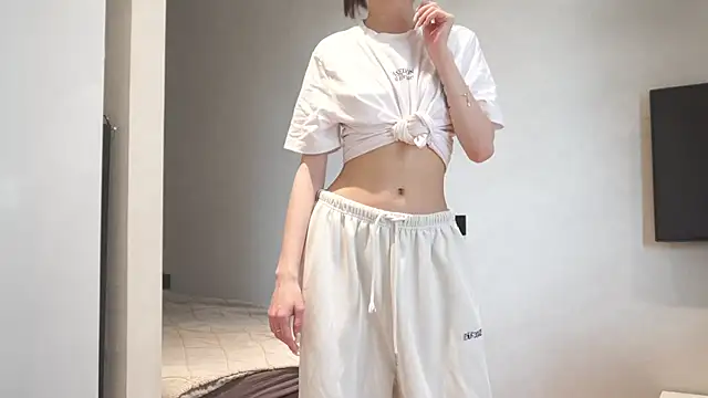 SakuraDoll online show from 04-01-26, 08:59