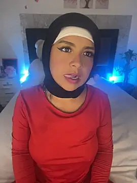 Snapshot of alia_asad chatting on 05-29-26, 02:01 alia asad online show from 05-29-26, 02:01