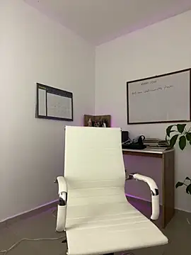 Lucia11  online show from 03-27-26, 11:27