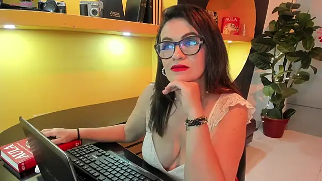BiancaRoyalle online show from 04-18-26, 09:15