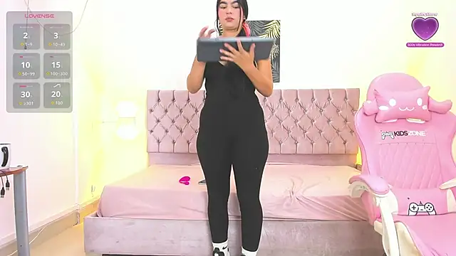 tiffany  ray1 online show from 05-14-26, 07:33