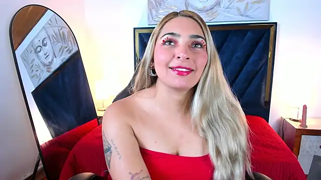 Snapshot of Catalina_Osorio chatting on 07-16-26, 11:40 Catalina Osorio online show from 07-16-26, 11:40