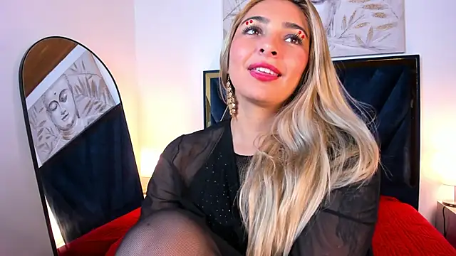 Snapshot of Catalina_Osorio chatting on 07-15-26, 12:23 Catalina Osorio online show from 07-15-26, 12:23