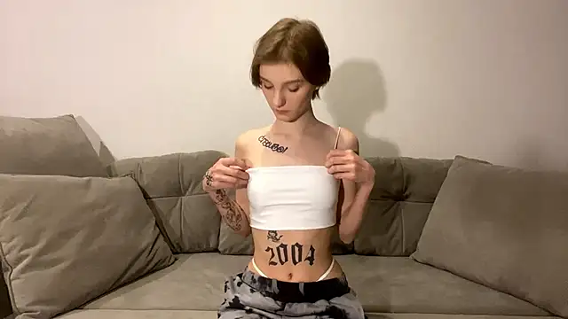Snapshot of SleepySonya1 chatting on 04-28-26, 04:44 SleepySonya1 online show from 04-28-26, 04:44