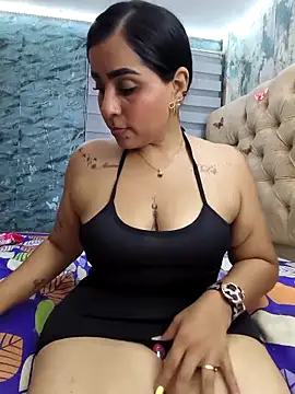 Snapshot of val_eria chatting on 04-01-26, 05:09 val eria online show from 04-01-26, 05:09