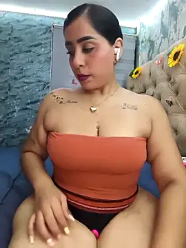 Snapshot of val_eria chatting on 04-09-26, 04:25 val eria online show from 04-09-26, 04:25