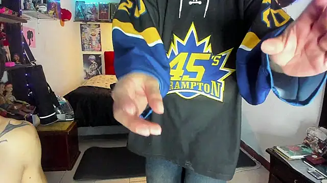 Snapshot of Keff_andrew34 chatting on 04-08-26, 04:58 Keff andrew34 online show from 04-08-26, 04:58