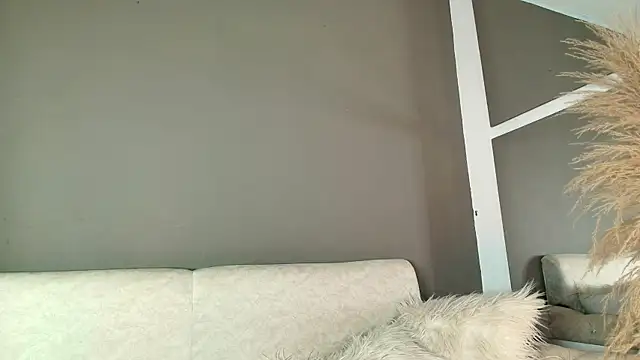 Zoee 8 online show from 06-24-26, 08:17