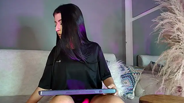 Zoee 8 online show from 07-02-26, 11:33