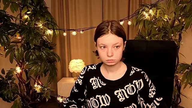 SusanPhelps online show from 04-04-26, 02:01