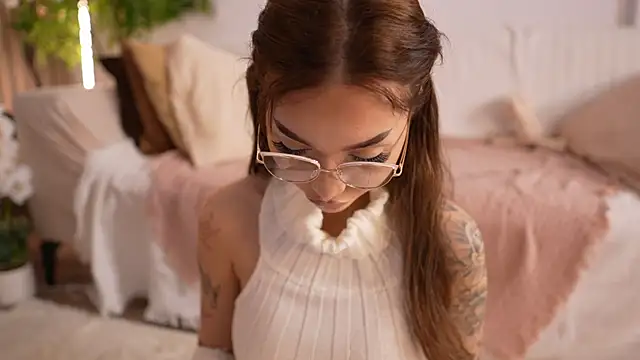 SashaFererra online show from 04-02-26, 05:30