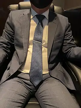 Snapshot of RYUICHI_1919 chatting on 04-02-26, 10:55 RYUICHI 1919 online show from 04-02-26, 10:55