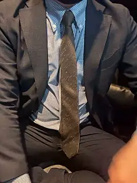 Snapshot of RYUICHI_1919 chatting on 04-06-26, 10:38 RYUICHI 1919 online show from 04-06-26, 10:38