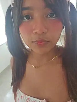 Snapshot of Pretty_karol chatting on 06-18-26, 12:21 Pretty karol online show from 06-18-26, 12:21