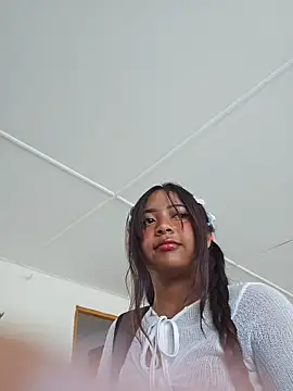 Pretty karol online show from 05-25-26, 12:37