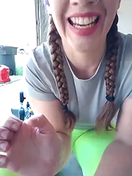 Snapshot of RoxyRedXO12 chatting on 03-28-26, 10:22 RoxyRedXO12 online show from 03-28-26, 10:22