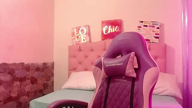 Snapshot of London_rivers chatting on 03-29-26, 03:19 London rivers online show from 03-29-26, 03:19