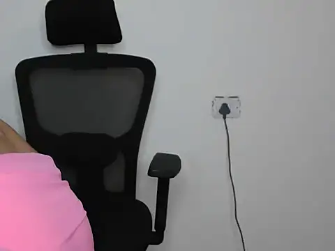 alyna1 online show from 05-02-26, 06:29