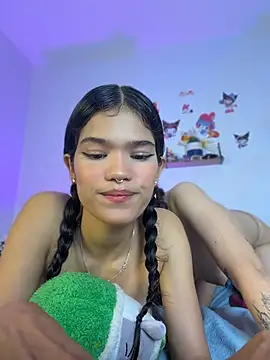 Emycarver09  online show from 04-26-26, 12:46