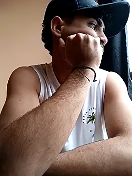 Snapshot of LucaColmal chatting on 03-29-26, 08:54 LucaColmal online show from 03-29-26, 08:54