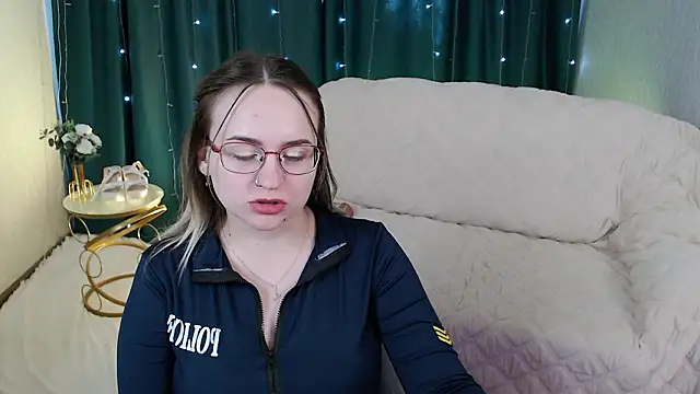 Bella Evansss1 online show from 03-29-26, 06:48