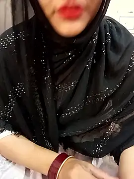 Miss Noor   online show from 04-15-26, 06:52