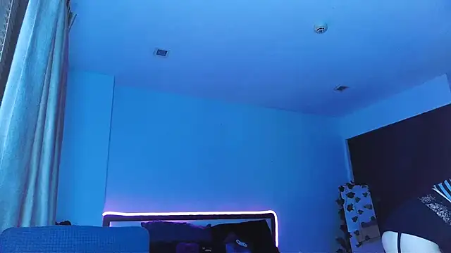 Snapshot of H3xD0ll chatting on 04-03-26, 11:22 H3xD0ll online show from 04-03-26, 11:22