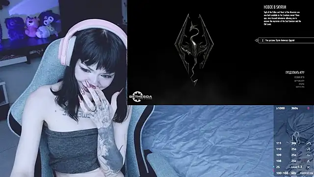 Snapshot of H3xD0ll chatting on 06-26-26, 06:14 H3xD0ll online show from 06-26-26, 06:14