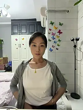 yuanpu0925 online show from 04-22-26, 12:23