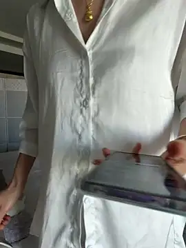 yuanpu0925 online show from 04-23-26, 12:28