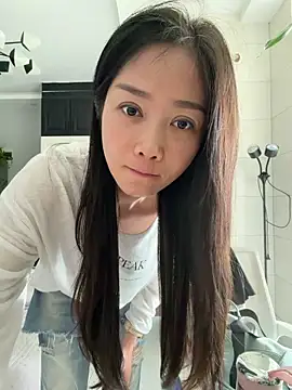 yuanpu0925 online show from 05-12-26, 03:14