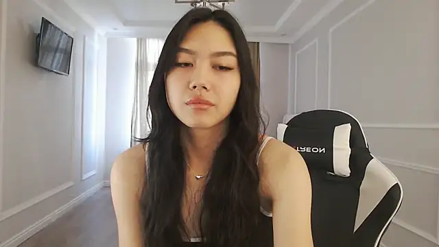 SecretTiny online show from 06-16-26, 03:50