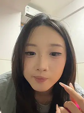 Alice-babyone online show from 04-27-26, 10:24