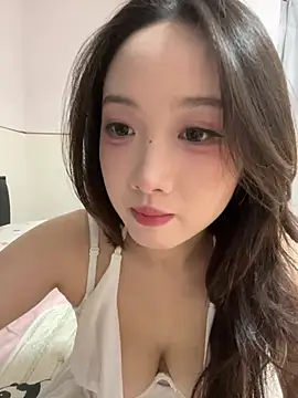 Alice-babyone online show from 05-16-26, 01:43