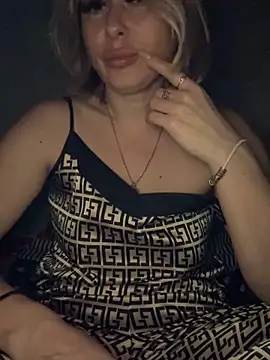 peach widow online show from 04-02-26, 07:31