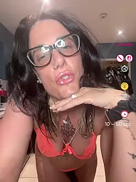 IvyBelleMilf online show from 05-22-26, 09:24