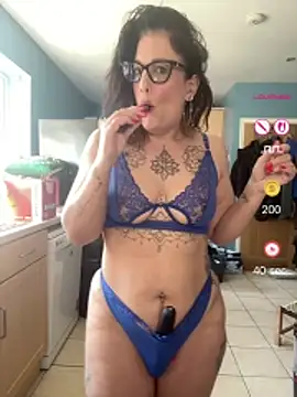 IvyBelleMilf online show from 04-23-26, 09:38