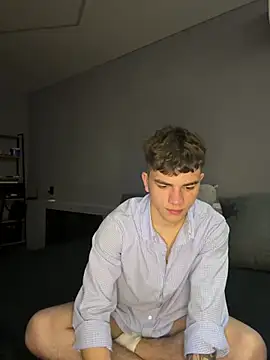 MaxWoolf online show from 04-30-26, 05:20