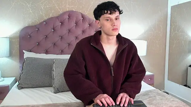 Snapshot of LephyStar chatting on 04-06-26, 03:35 LephyStar online show from 04-06-26, 03:35