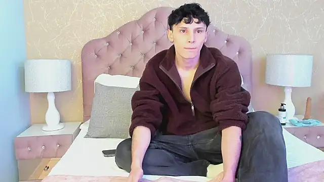 Snapshot of LephyStar chatting on 06-18-26, 12:31 LephyStar online show from 06-18-26, 12:31