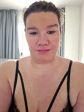 curvystachel42 online show from 04-10-26, 01:07