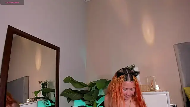 MAYTEMINAJ online show from 07-10-26, 08:53