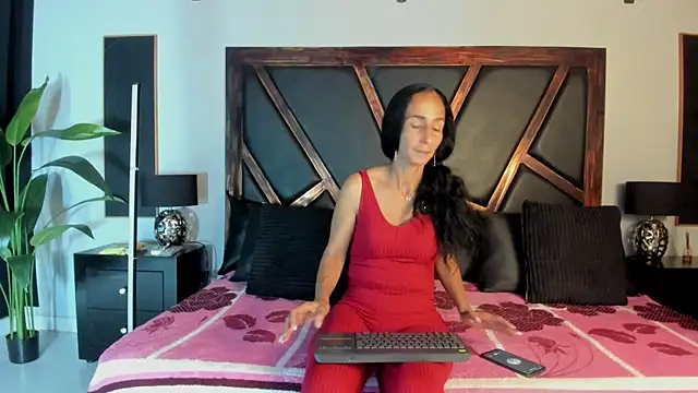 SamanttaLopez online show from 04-18-26, 01:02