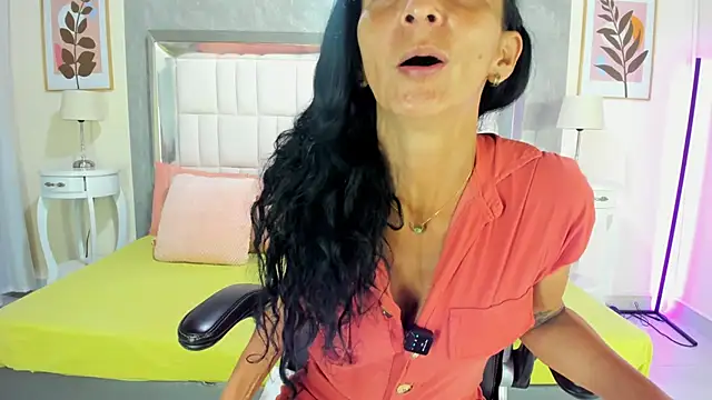 SamanttaLopez online show from 04-13-26, 02:21
