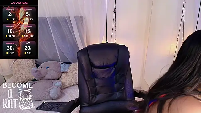 Honeyy 01 online show from 05-22-26, 07:45